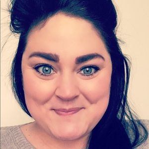 Meet your Posher, Brianne